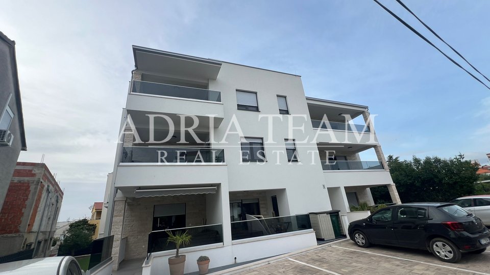 APARTMENTS IN A RESIDENTIAL BUILDING, 150 m FROM THE SEA - DIKLO, ZADAR