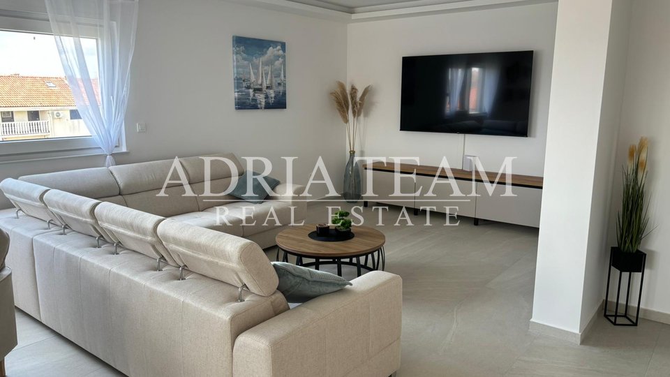 APARTMANI U BLIZINI PLAŽE, ZGRADA 2. NOVOGRADNJA, 150 m OD MORA - PRIVLAKA