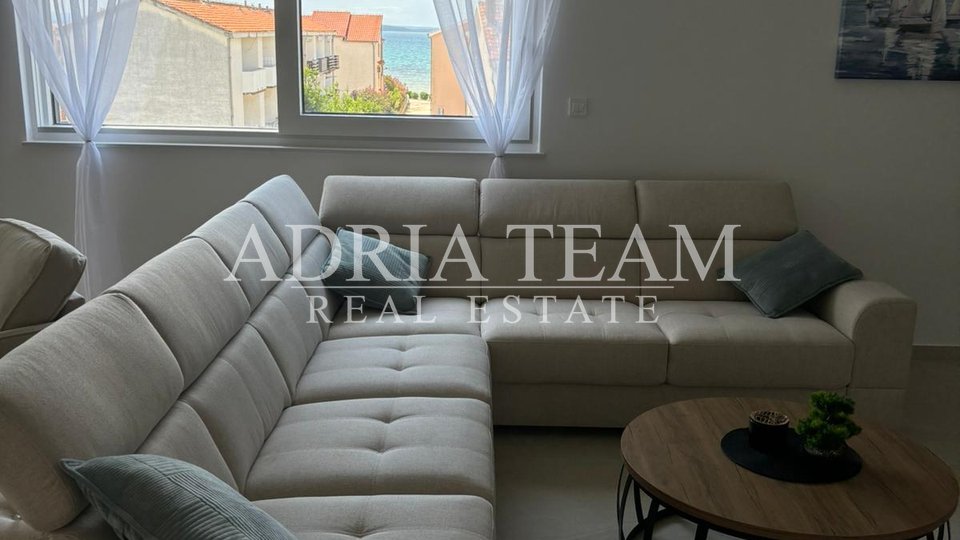 APARTMANI U BLIZINI PLAŽE, ZGRADA 2. NOVOGRADNJA, 150 m OD MORA - PRIVLAKA