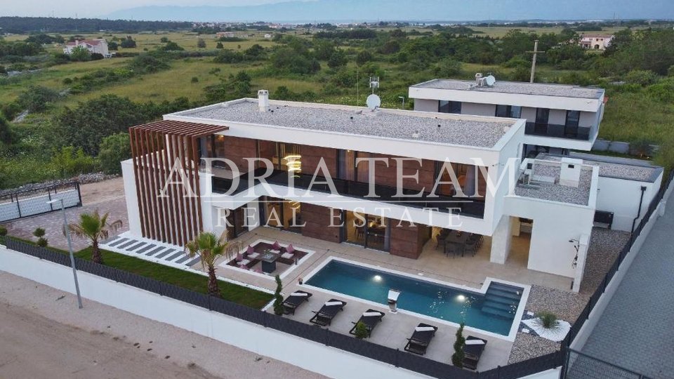 MODERN VILLA WITH COMPLETE EQUIPMENT, QUIET AND PEACEFUL POSITION, NIN - ZATON