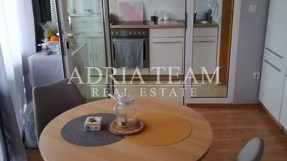 STUDIO APARTMAN, IZVRSNA PRILIKA ZA POSLOVNI ILI STAMBENI PROSTOR - STANOVI, ZADAR