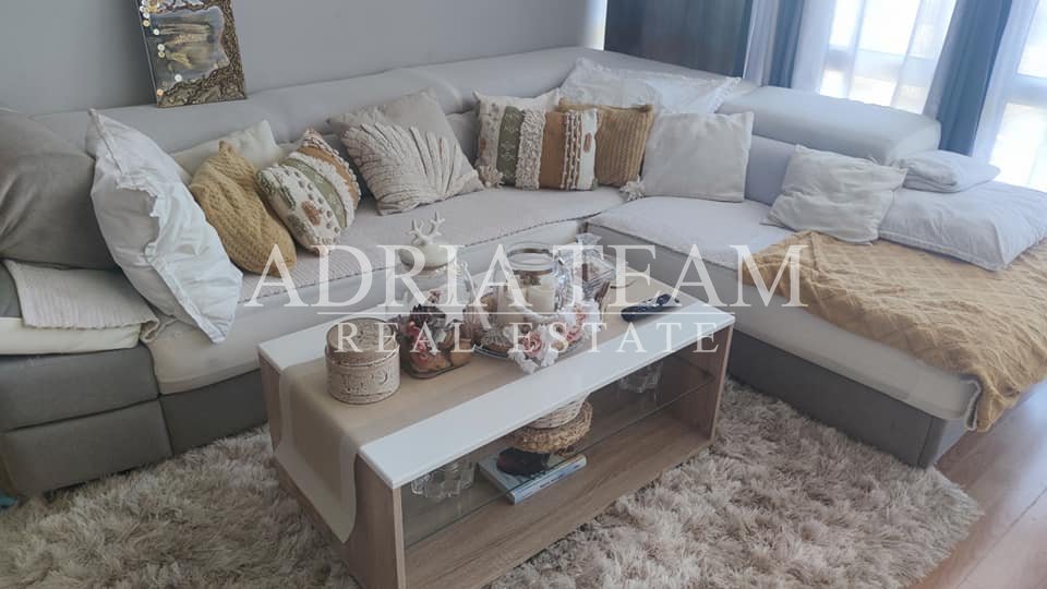 STUDIO APARTMENT, EXCELLENT OPPORTUNITY FOR COMMERCIAL OR RESIDENTIAL SPACE - STANOVI, ZADAR