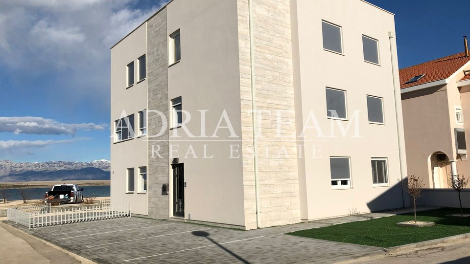 APARTMÁN V PRVNÍ ŘADĚ K MOŘI, KOMPLETNĚ ZAŘÍZENÝ - VIR