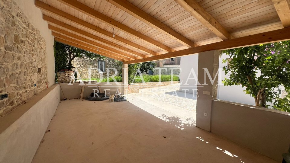 House, 150 m2, For Sale, Preko - Sutomišćica