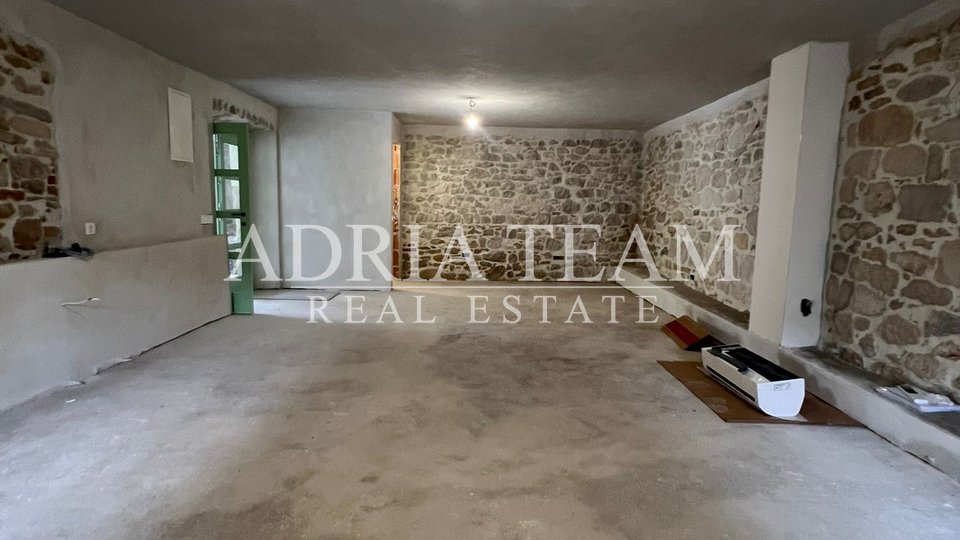 House, 150 m2, For Sale, Preko - Sutomišćica