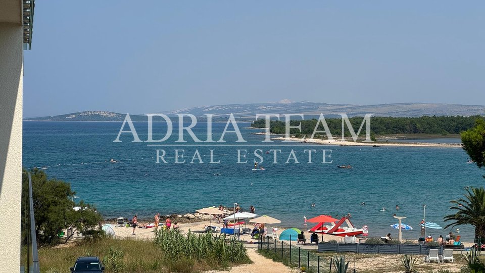 APARTMENT WITH BEAUTIFUL VIEW IN THE FIRST ROW TO THE SEA - PAG, POVLJANA