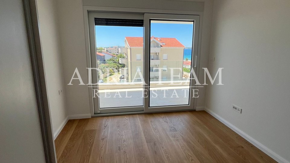 APARTMENTS WITH SEA VIEW, 70 m FROM THE SEA, POVLJANA - PAG