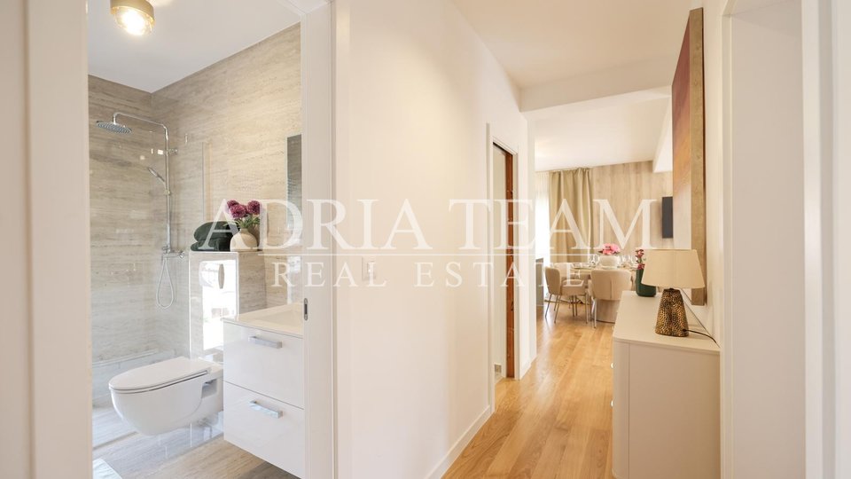 PENTHOUSE SE STŘEŠNÍ TERASOU VE VÝBORNÉ LOKALITĚ, NOVOSTAVBA - STANOVI, ZADAR