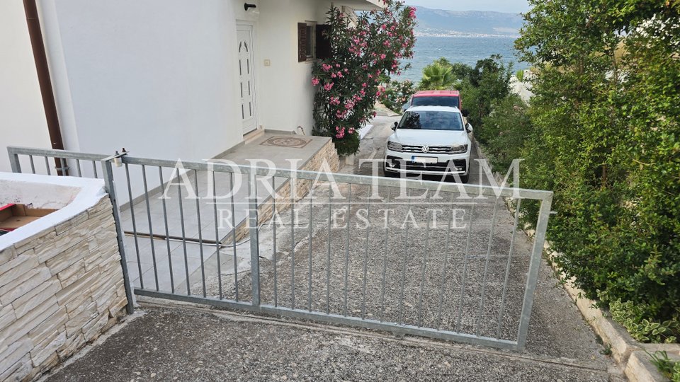 House, 260 m2, For Sale, Slatine