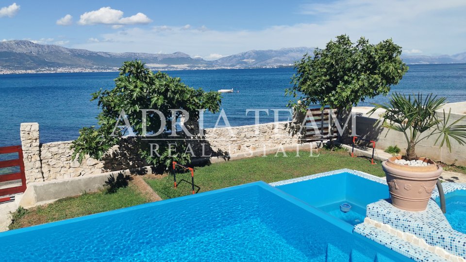 House, 260 m2, For Sale, Slatine