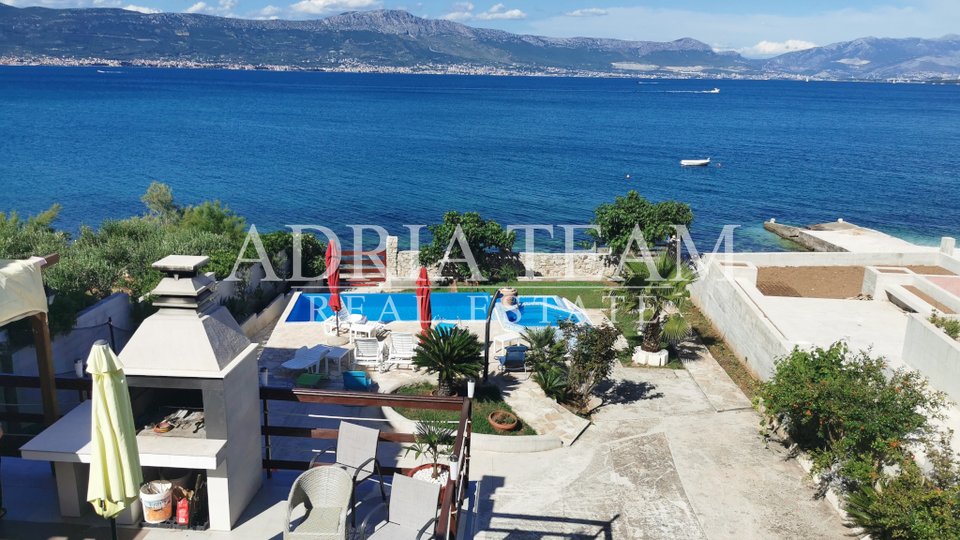 House, 260 m2, For Sale, Slatine