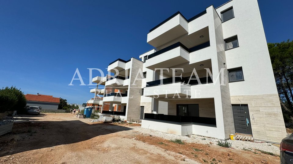 APARTMENTS IN RESIDENTIAL BUILDINGS COMPLEX UNDER CONSTRUCTION, 200 m FROM THE SEA - VIR