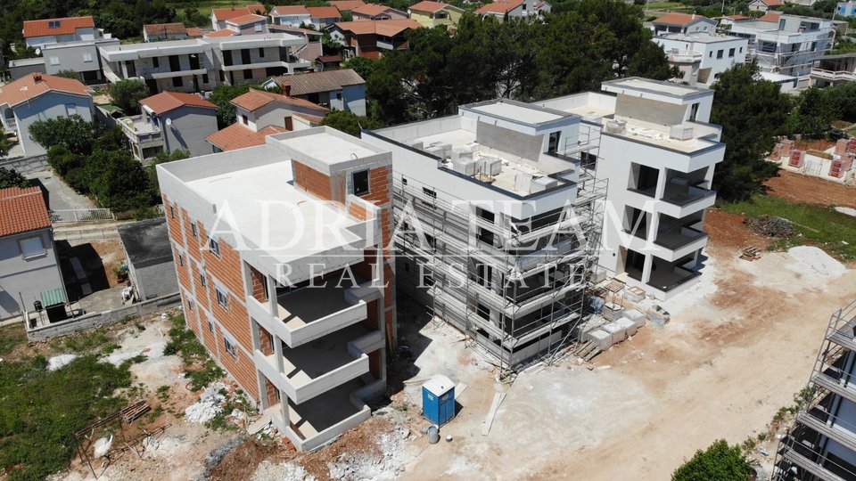 APARTMENTS IN RESIDENTIAL BUILDINGS COMPLEX UNDER CONSTRUCTION, 200 m FROM THE SEA - VIR