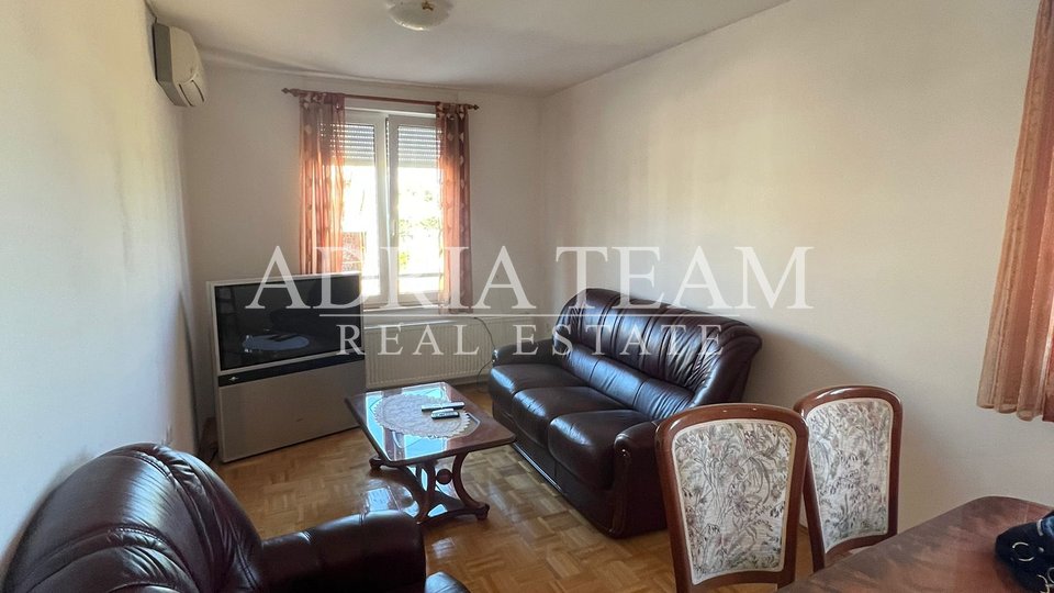 COMPLETELY FURNISHED TWO-BEDROOM FLAT, MINIMALLY USED, VICINITY OF ALL CONTENTS - MELADA, ZADAR