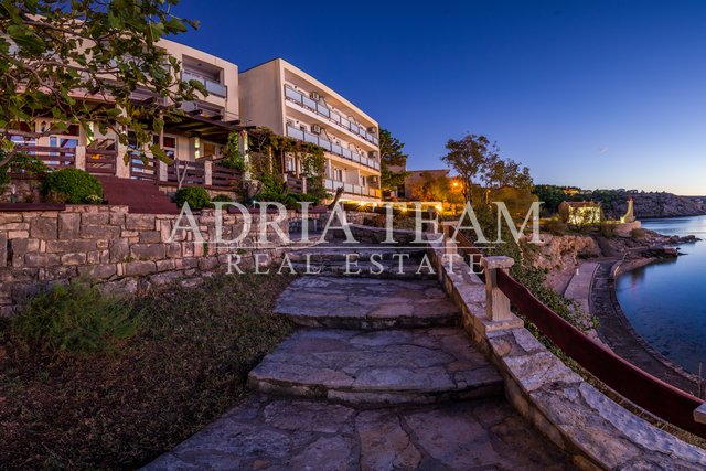 Hotel, 3931 m2, Verkauf, Novigrad