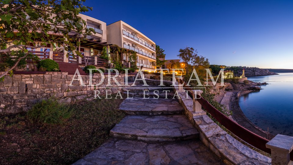 Hotel, 3931 m2, Verkauf, Novigrad