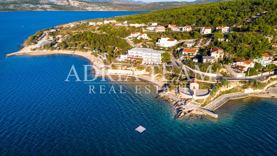 Hotel, 3931 m2, Verkauf, Novigrad