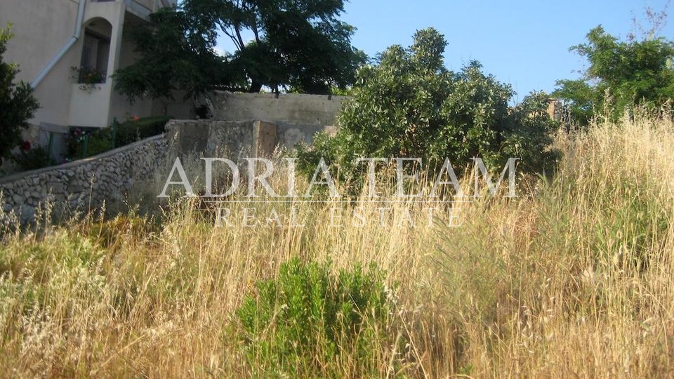 BUILDING LAND - 30 m FROM THE SEA