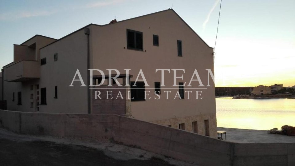 House, 378 m2, For Sale, Pag - Šimuni