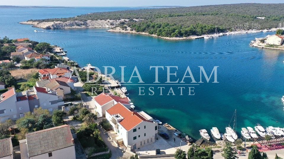 House, 378 m2, For Sale, Pag - Šimuni