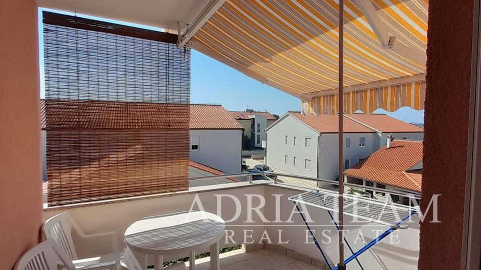 DVOSOBNI APARTMAN, 400 m OD MORA, VRSI - MULO