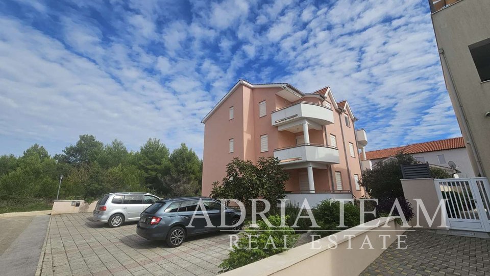 DVOSOBNI APARTMAN, 400 m OD MORA, VRSI - MULO