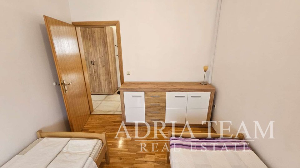 DVOSOBNI APARTMAN, 400 m OD MORA, VRSI - MULO