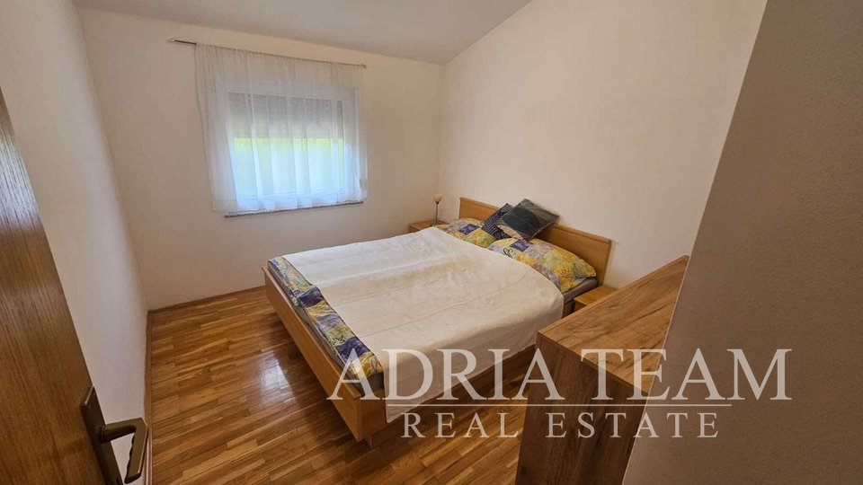 DVOSOBNI APARTMAN, 400 m OD MORA, VRSI - MULO