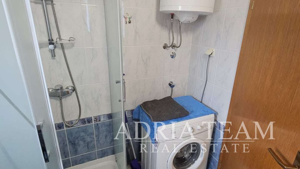 DVOSOBNI APARTMAN, 400 m OD MORA, VRSI - MULO