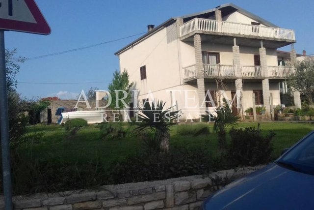 House, 430 m2, For Sale, Zadar - Diklo