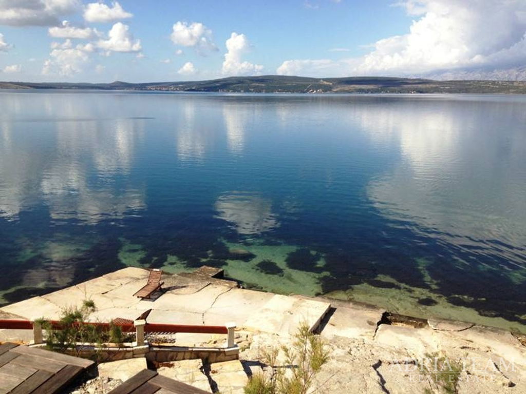 ATTRACTIVE BUILDING LAND WITH SEA VIEW – NOVIGRAD