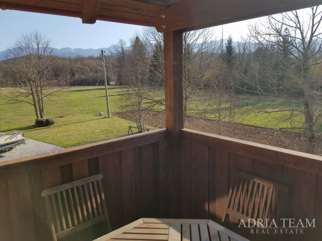 LUXURY VILLA WITH HEATED POOL ON A 10,000 m² ESTATE – KRUŠKOVAC, GOSPIĆ