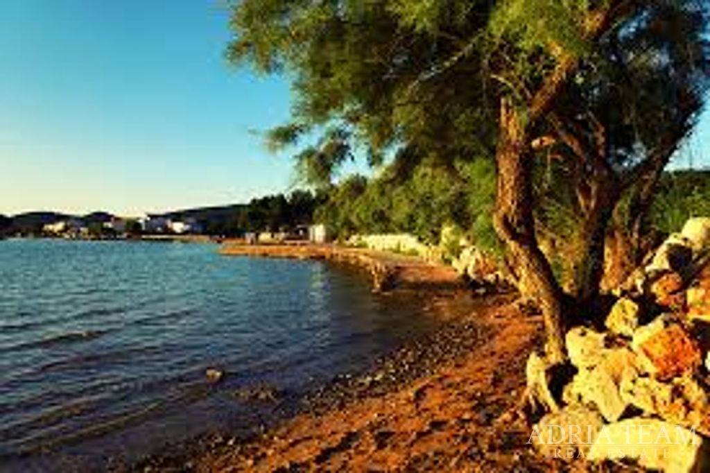 AGRICULTURAL LAND 80 M FROM THE SEA - NEVIĐANE, PAŠMAN