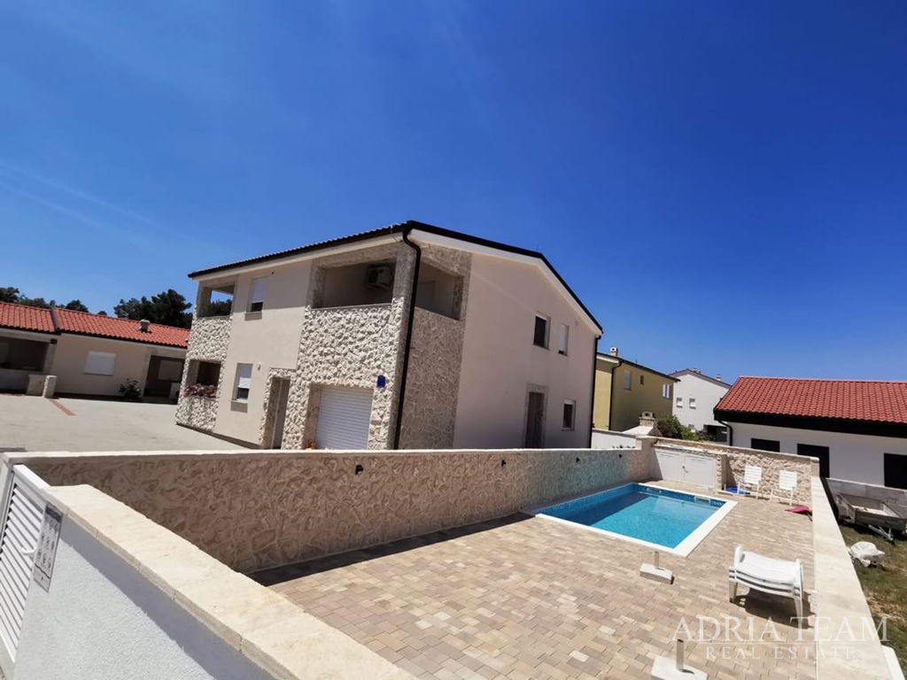 UNIQUE COMPLEX FOR TOURIST RENTAL- VIR, ZADAR