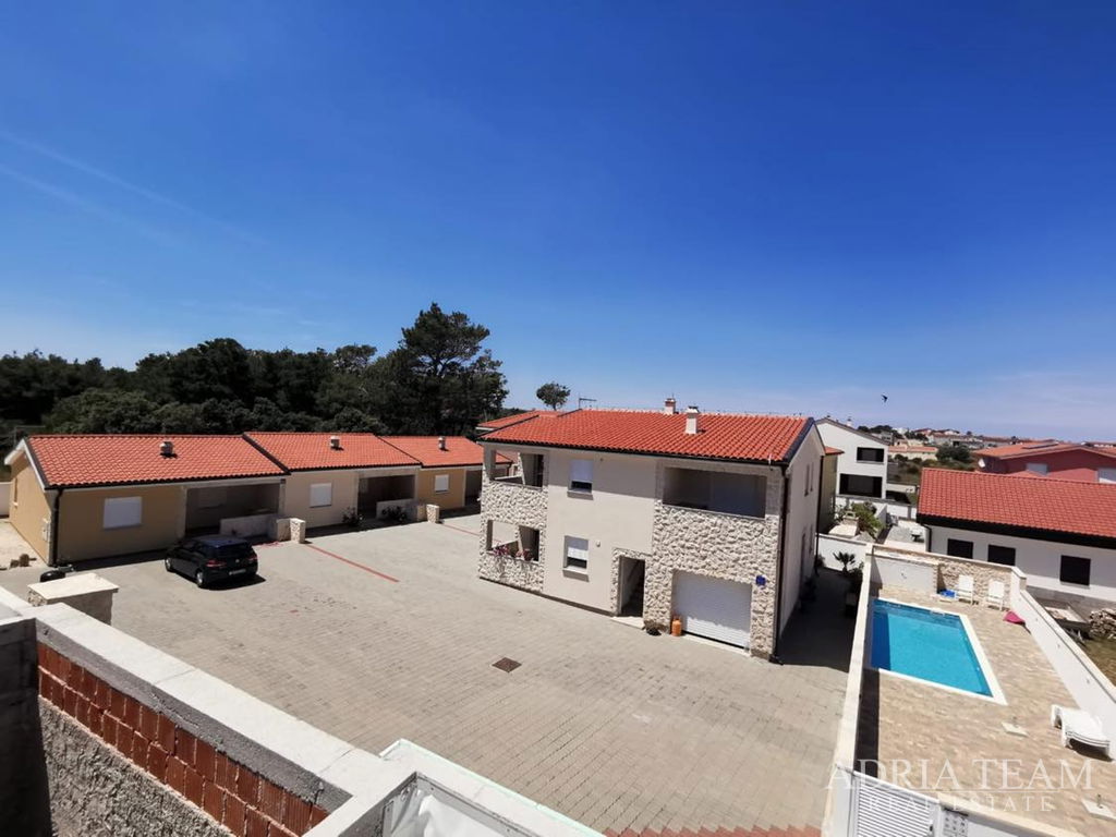 UNIQUE COMPLEX FOR TOURIST RENTAL- VIR, ZADAR