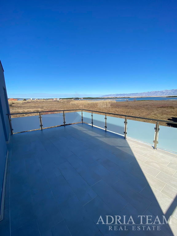 ATTRACTIVE VILLA WITH POOL  – PRIVLAKA, ZADAR