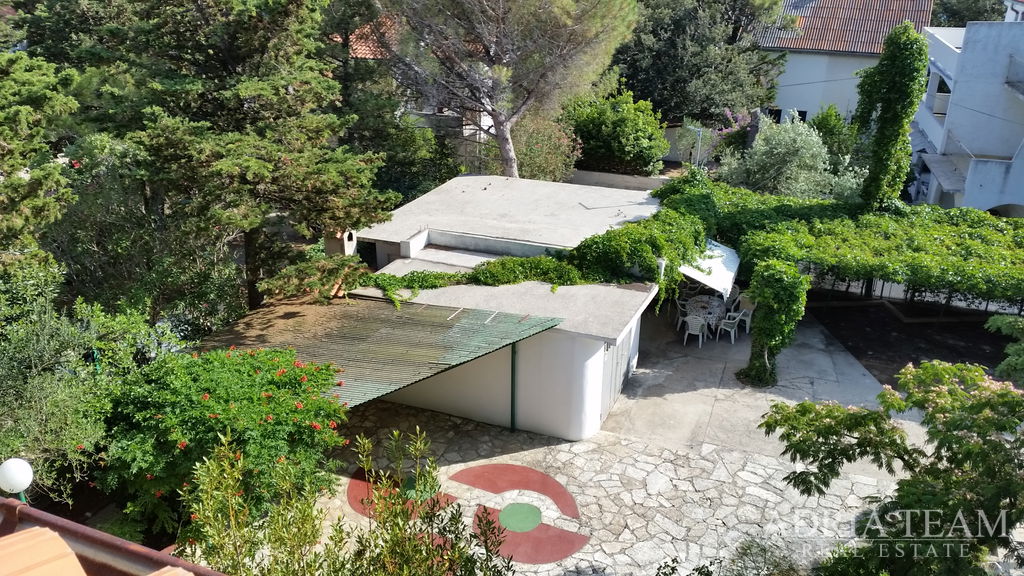 ATTRACTIVE APARTMENT HOUSE 100 m FROM THE SEA – NOVALJA, PAG