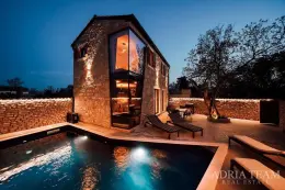 STONE HOUSE WITH A POOL, 500 M FROM THE SEA -  PRIVLAKA, ZADAR property for sale