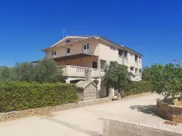 HOUSE WITH 4 APARTMENTS – 50 M FROM THE SEA -  POVLJANA, PAG property for sale