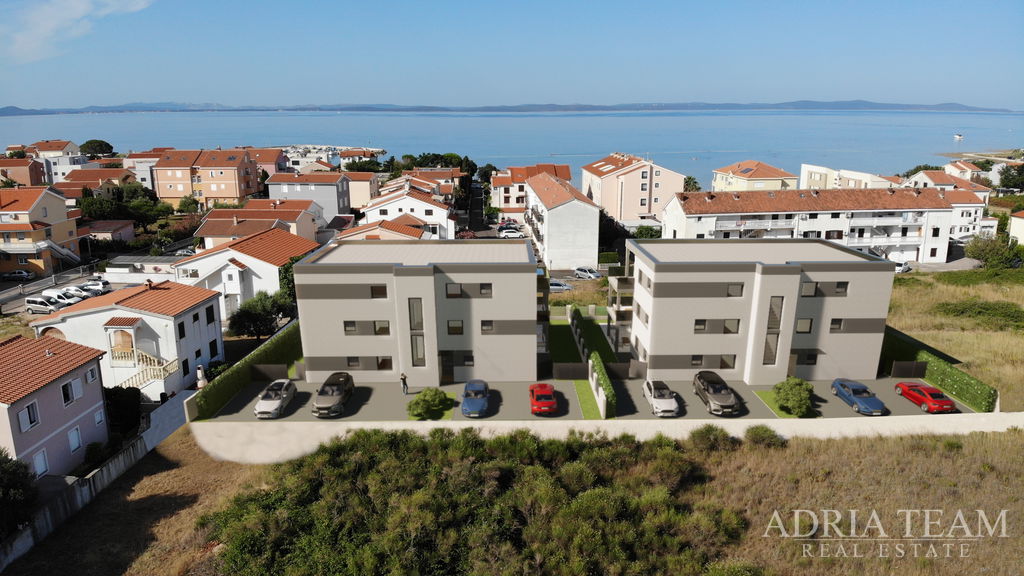 PENTHOUSE – NEW BUILD – 150 m FROM THE SEA – PRIVLAKA