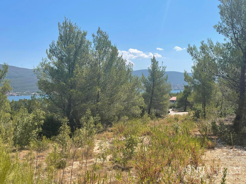 BUILDING LAND WITH SEA VIEW – EXCELLENT LOCATION – PRIDRAGA