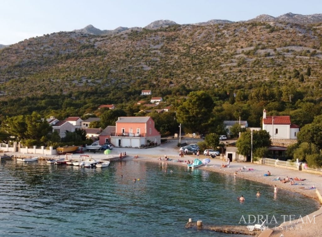 BUILDING LAND, 200 m FROM THE SEA - TRIBANJ, STARIGRAD