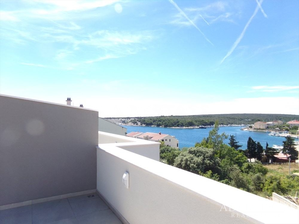 DUPLEX APARTMENT WITH SEA VIEW – ŠIMUNI, PAG
