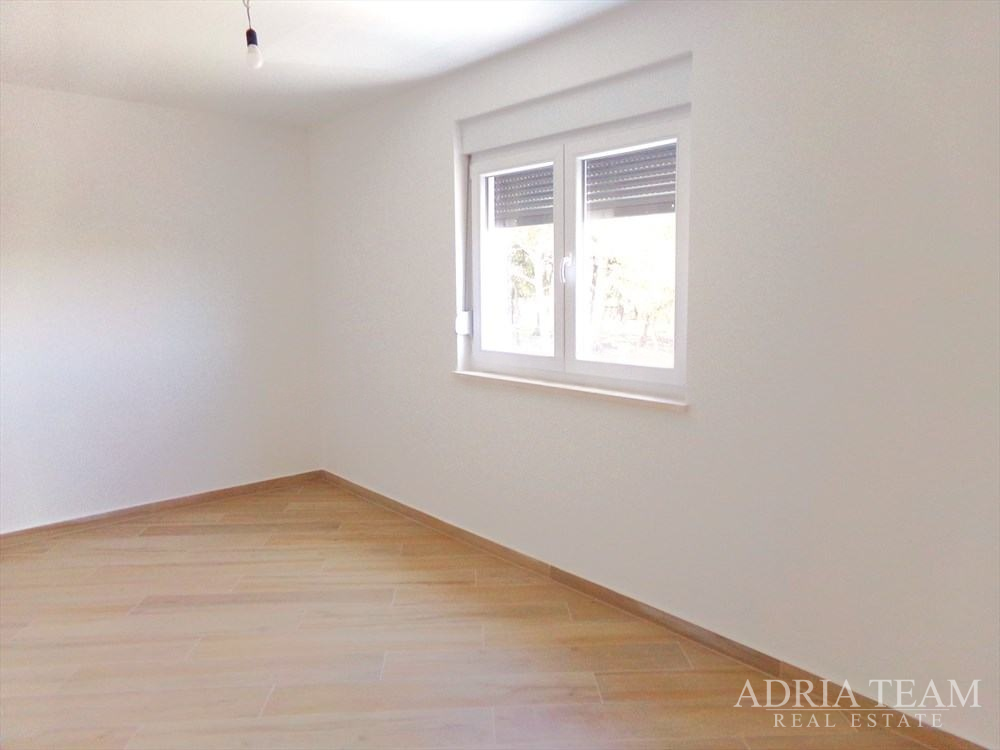 DUPLEX APARTMENT WITH SEA VIEW – ŠIMUNI, PAG