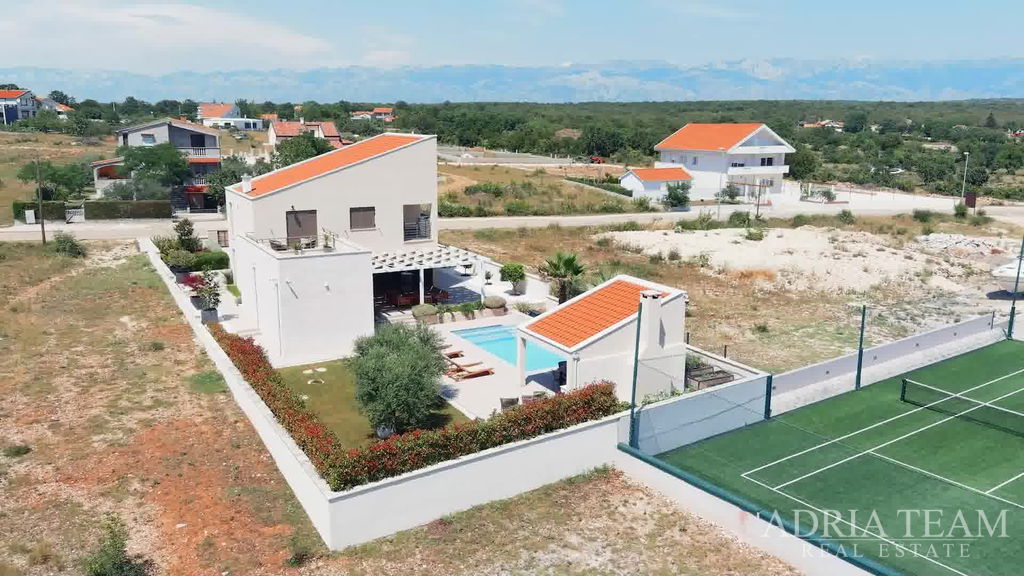 LUXURY VILLA WITH SWIMMING POOL- POLJICA-BRIG, ZADAR