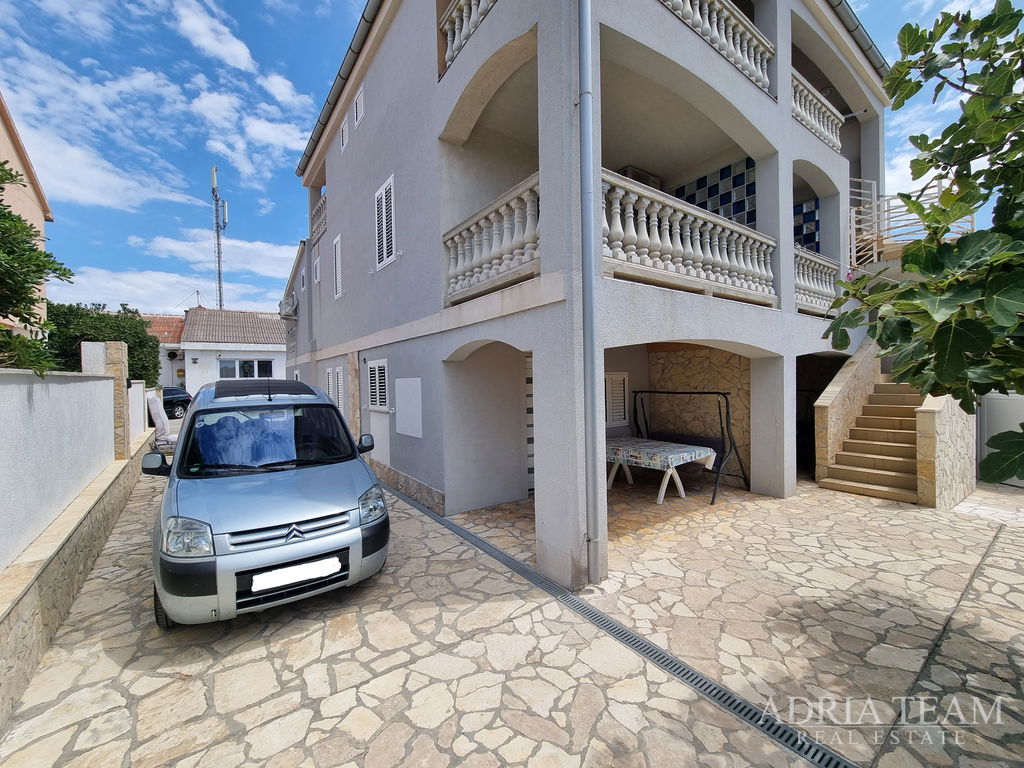 HOUSE – 7 APARTMENTS – POVLJANA, ISLAND OF PAG