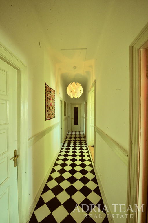 THREE-BEDROOM APARTMENT WITH SEA VIEW –  BRANIMIR, ZADAR