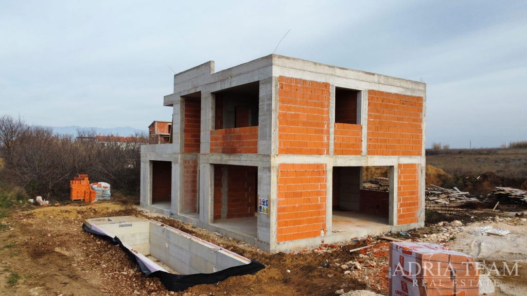 MODERN VILLA 150m FROM THE SEA, NEW CONSTRUCTION - PRIVLAKA