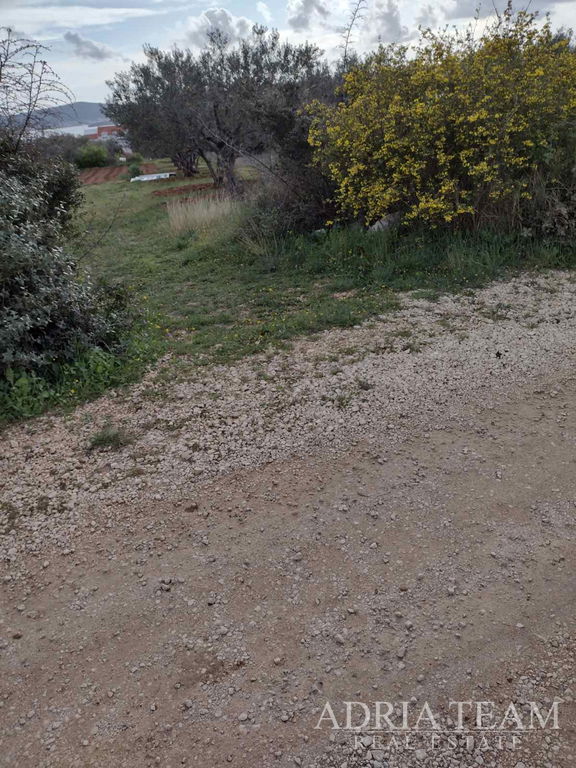 BUILDING LAND - SV. FILIP I JAKOV