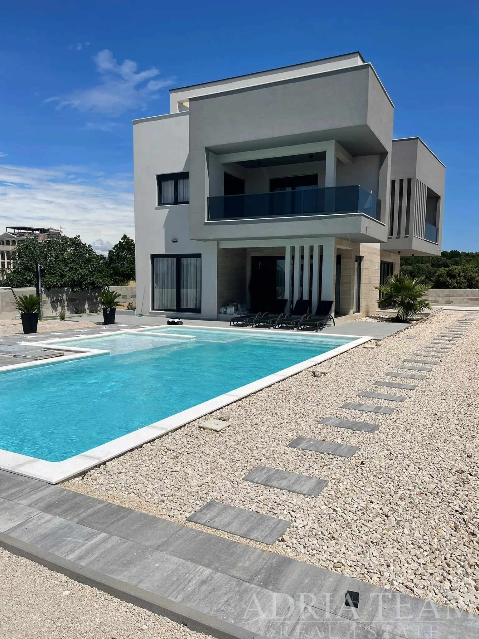 VILLA WITH SWIMMING POOL UNDER CONSTRUCTION - ZATON, NIN
